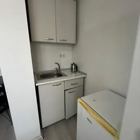 Ξενοδοχείο με διαμερίσματα Sisli - Room25 3*